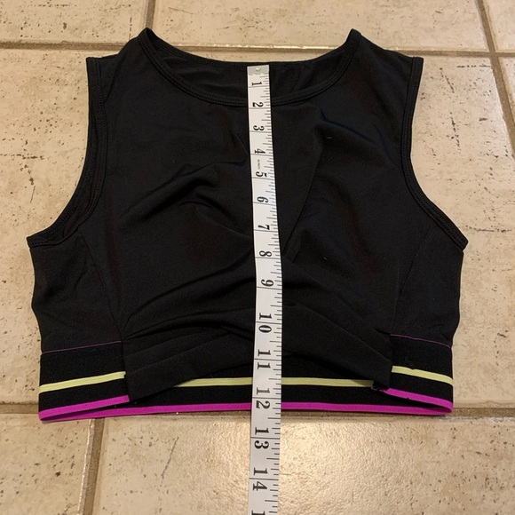 Fabletics Black Cropped Active Tank Top/Sports Bra- Crisscross Front - Size XS - Picture 3 of 5